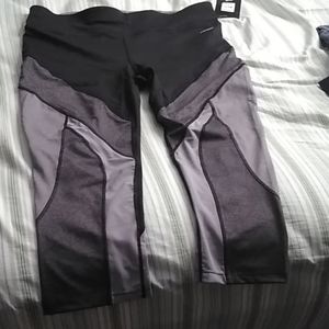 Exercise leggings